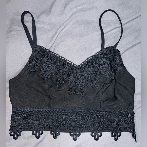 Mudd Tops - Mudd - Crochet Boho-style Crop Cami (Black) Small (EUC)